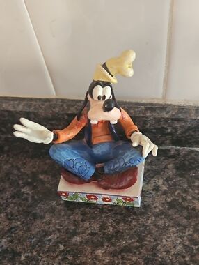 Goofy Gawrsh Disney Figurine
